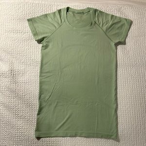 Lululemon swiftly tech short sleeve t shirt